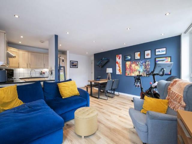 2 bedroom flat to rent