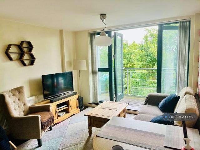 2 bedroom flat to rent