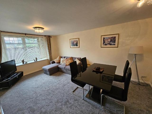 2 bedroom flat to rent