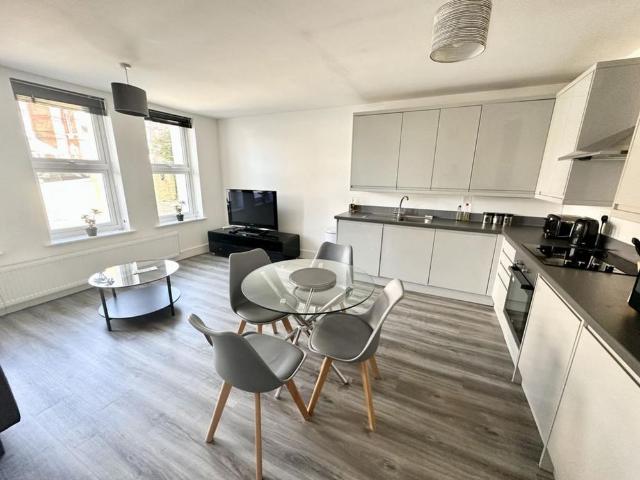 2 bedroom flat to rent