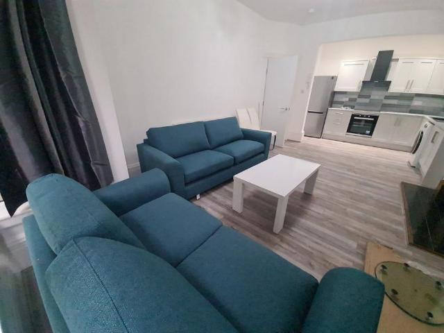 2 bedroom flat to rent