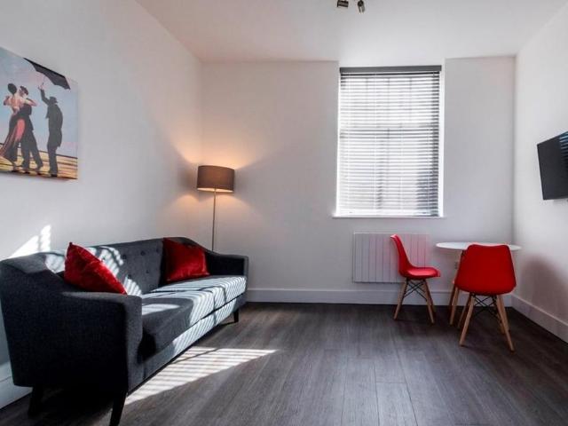 2 bedroom flat to rent