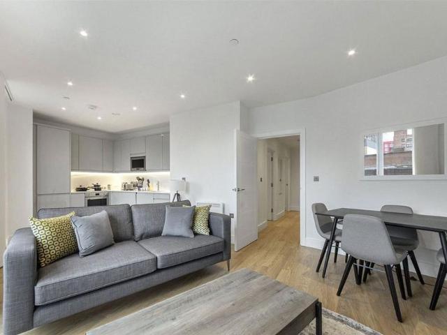 2 bedroom flat to rent