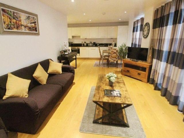 2 bedroom flat to rent