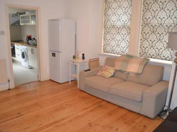 Summerstown, London, Greater London - Garden