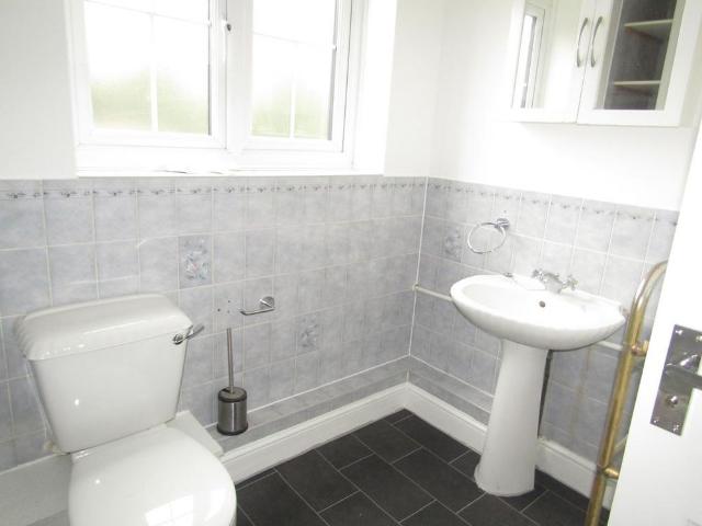 2 bedroom flat to rent