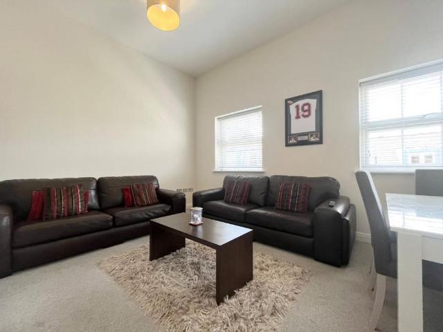 2 bedroom flat to rent