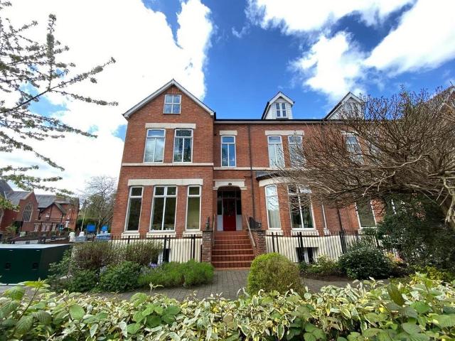2 bedroom flat to rent