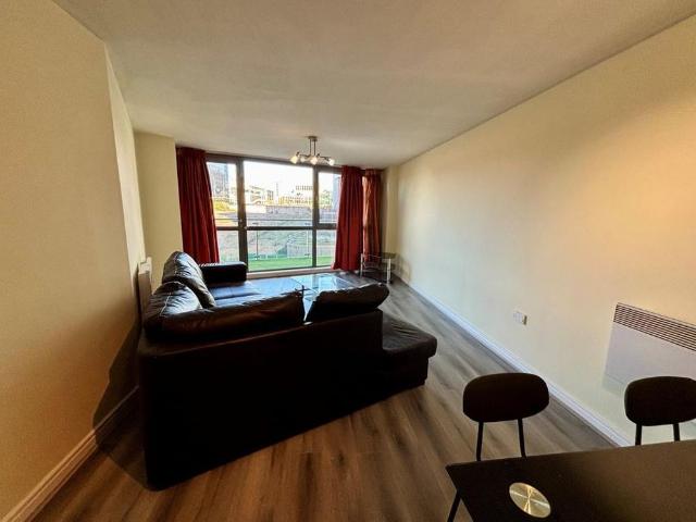 2 bedroom flat to rent