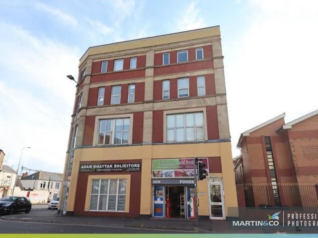 2 bedroom Flat To Rent