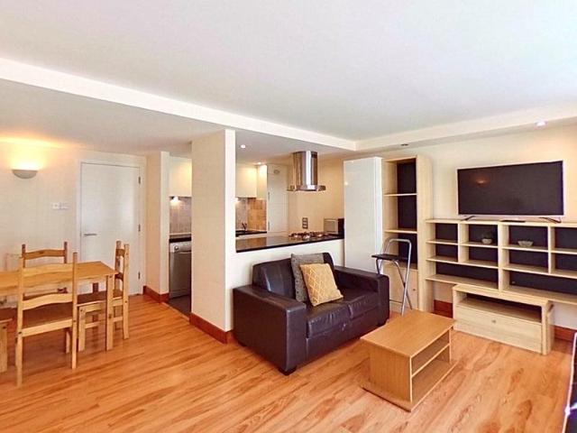 2 Bedroom Flat To Rent