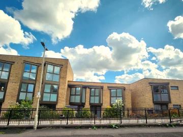2 bedroom flat to rent