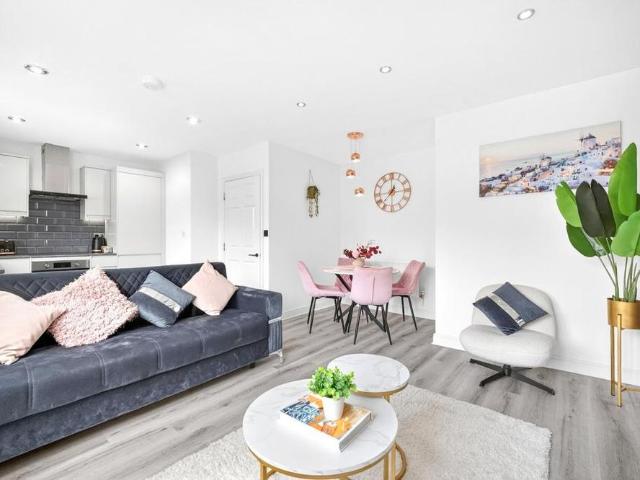 2 bedroom flat to rent