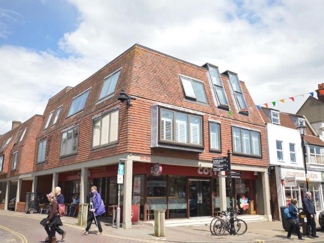 2 bedroom flat to rent