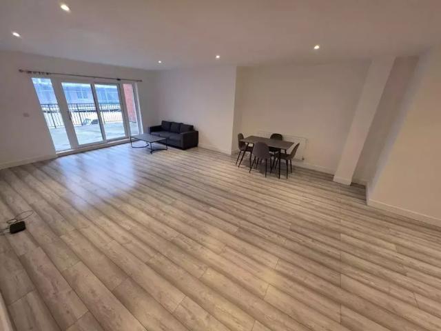 2 bedroom flat to rent