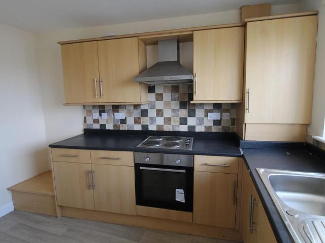 2 bedroom maisonette to rent
