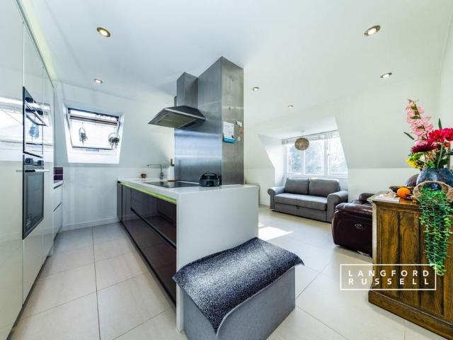2 bedroom flat to rent