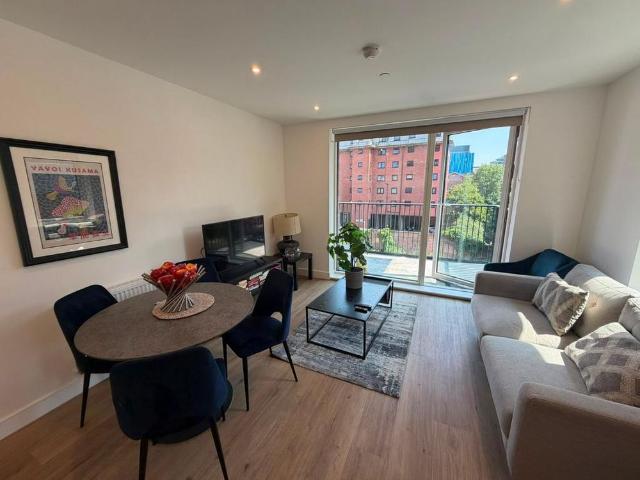 2 bedroom flat to rent