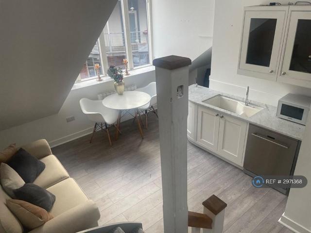 2 bedroom flat to rent