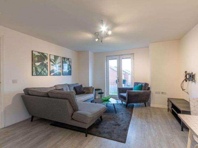 2 bedroom flat to rent