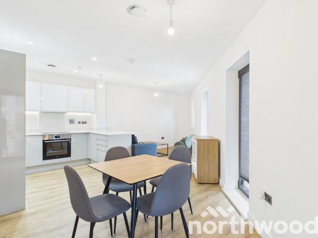 2 bedroom flat to rent