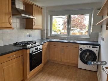 Glasgow, Glasgow and Clyde Valley - Equipped kitchen