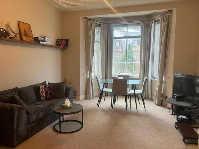 2 bedroom flat to rent