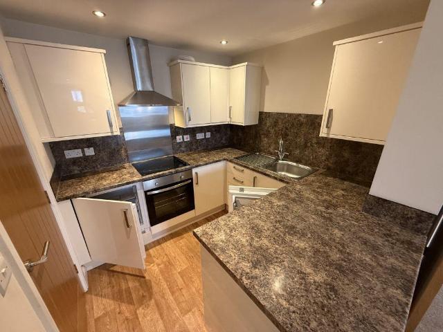 2 bedroom flat to rent