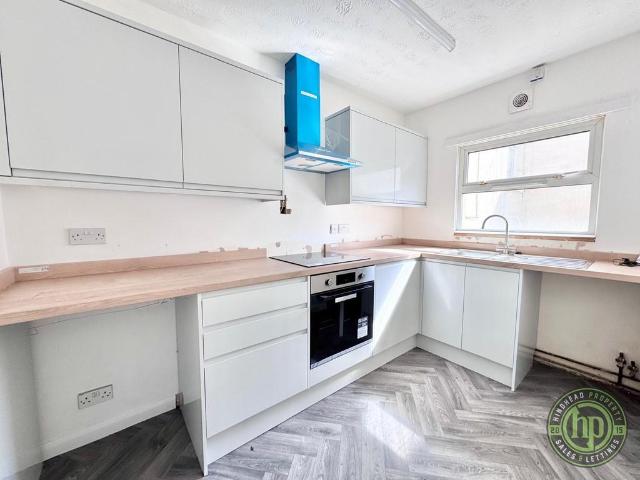 2 bedroom flat to rent