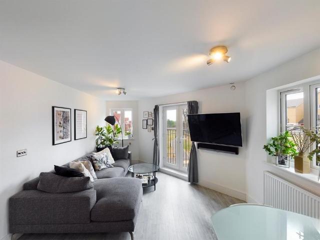 2 bedroom flat to rent