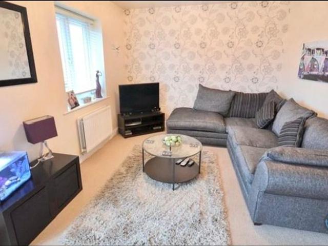 2 bedroom flat to rent
