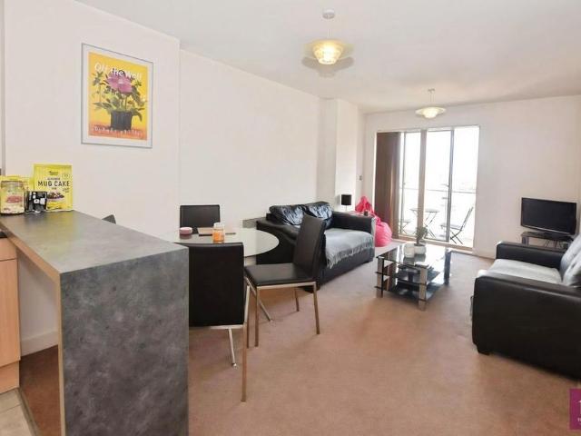 2 bedroom flat to rent