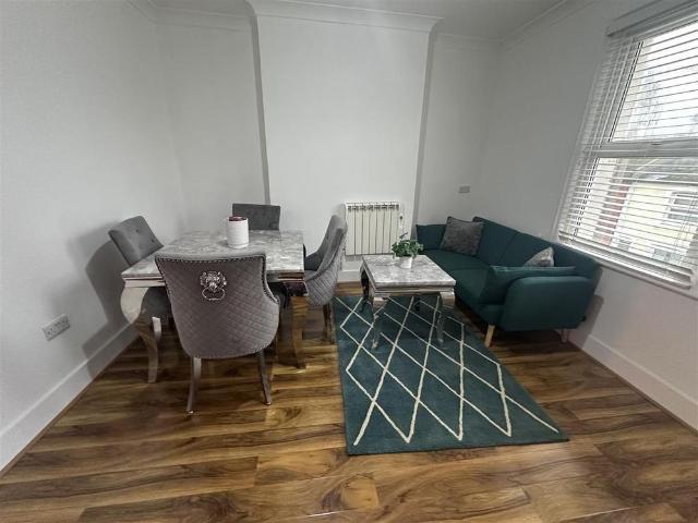 2 bedroom flat to rent