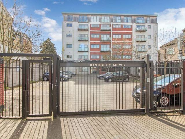 2 bedroom flat to rent