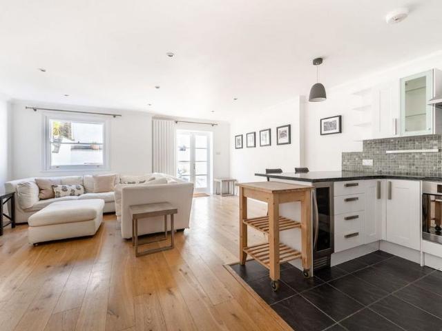 2 bedroom flat to rent