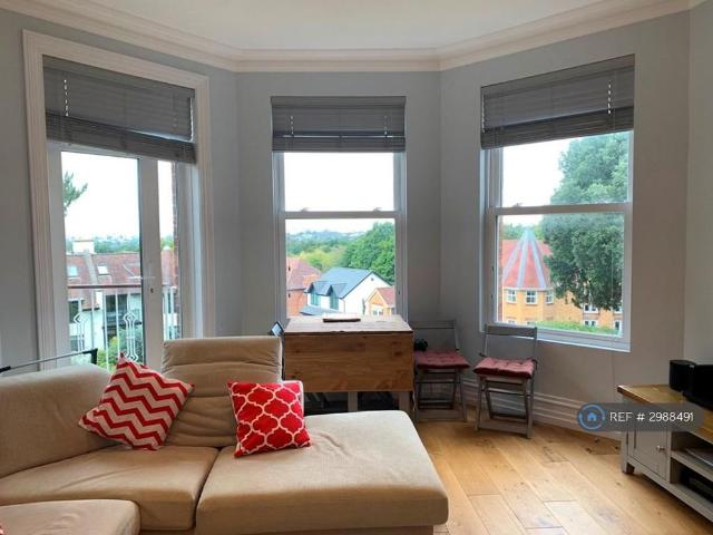 2 bedroom flat to rent