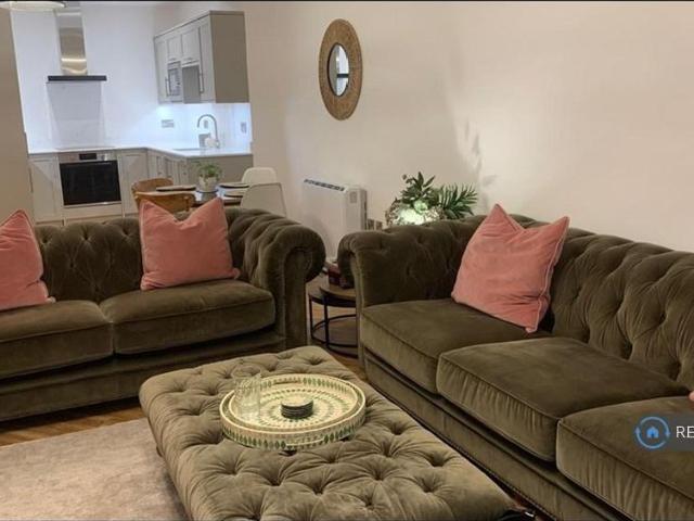 2 bedroom flat to rent