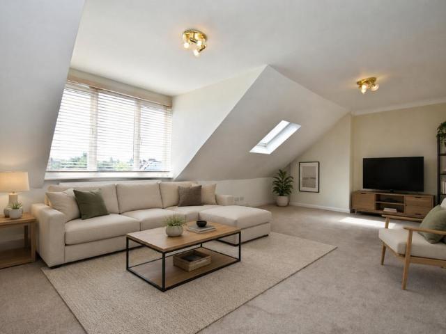 2 bedroom flat to rent