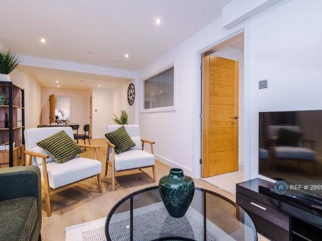 2 bedroom flat to rent