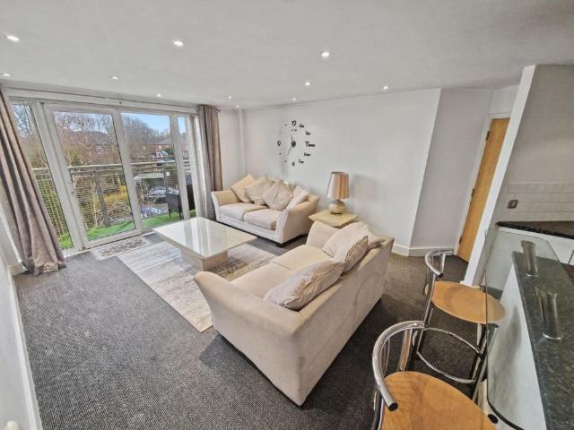 2 bedroom flat to rent
