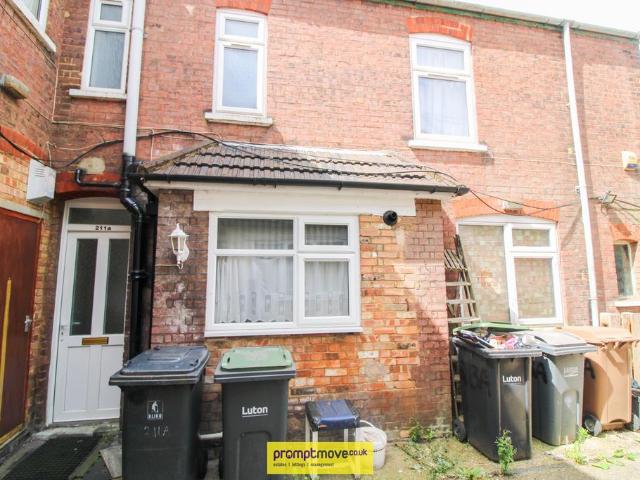 2 bedroom flat to rent