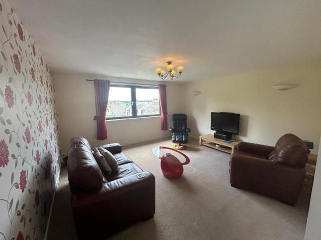 2 bedroom flat to rent