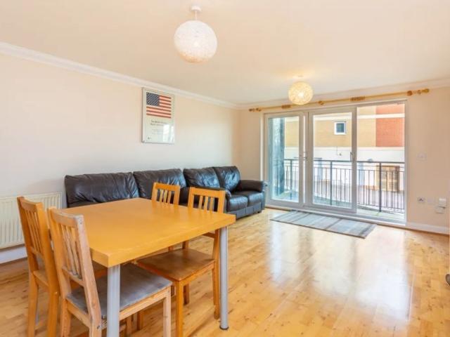 2 bedroom flat to rent