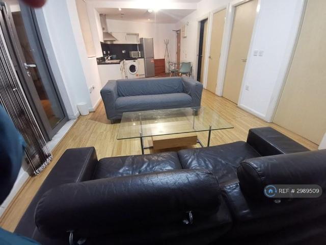 2 bedroom flat to rent