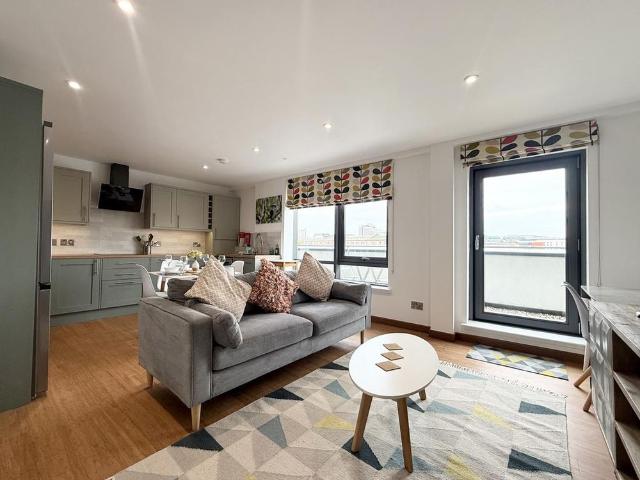 2 bedroom flat to rent