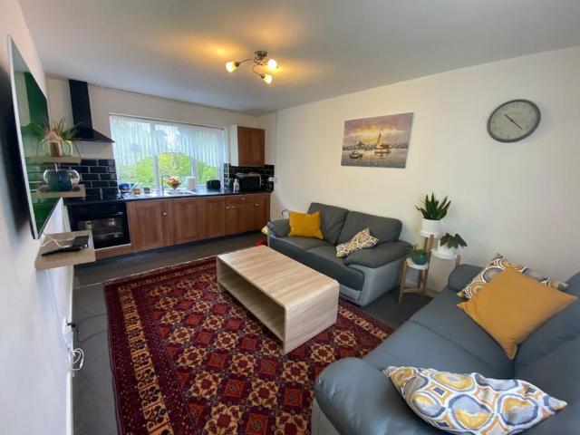 2 bedroom flat to rent
