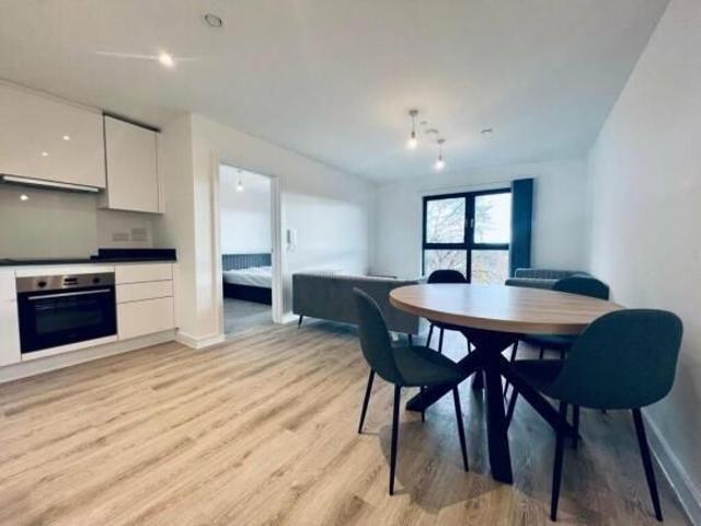 2 bedroom flat to rent