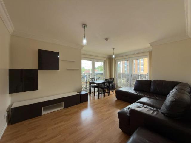 2 bedroom flat to rent