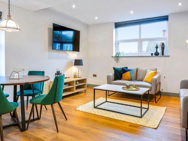 2 bedroom flat to rent