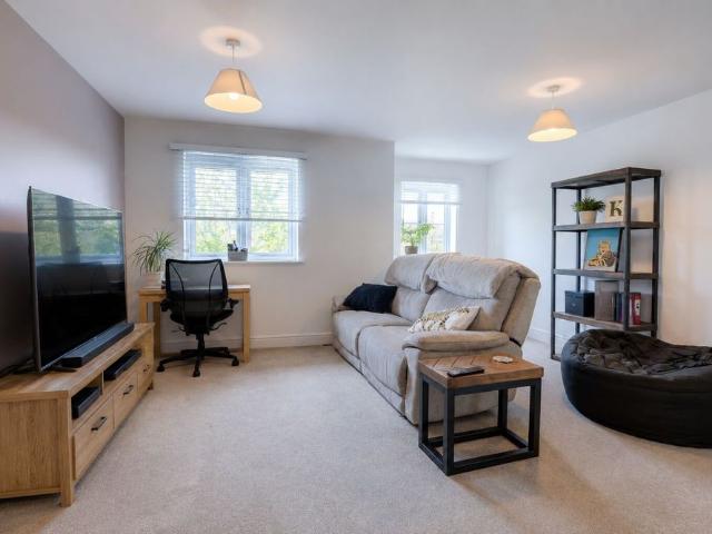 2 Bedroom Flat To Rent, 2 Bedroom Flat To Rent